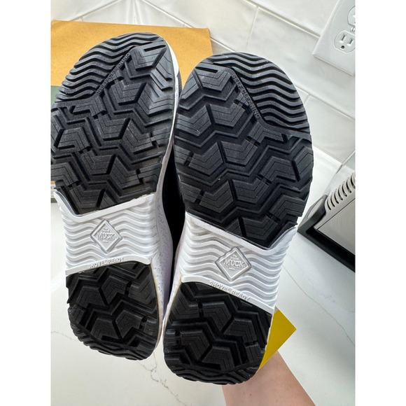 MUCK WOMEN'S OUTSCAPE CHELSEA SLIP ON size 5.5 - Picture 5 of 5